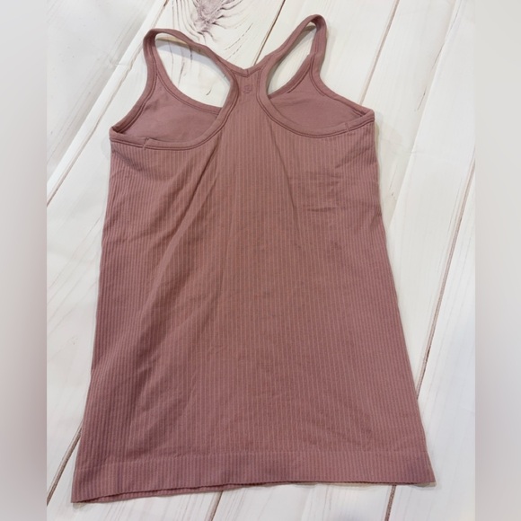 Lululemon Ribbed Tank - Picture 3 of 4